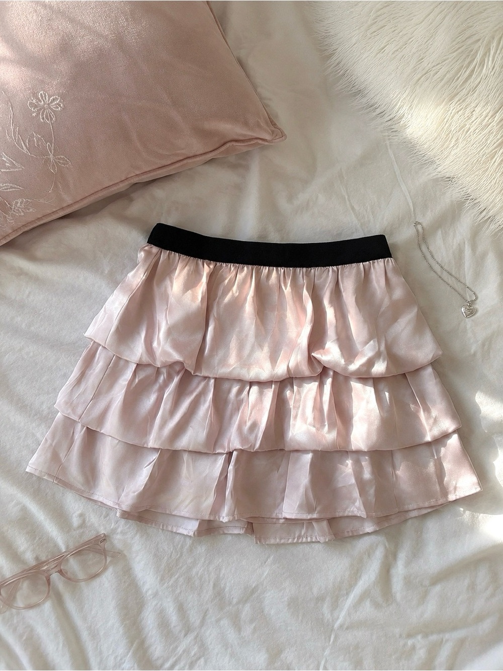 vintage guess pink satin ruffle mini skirt